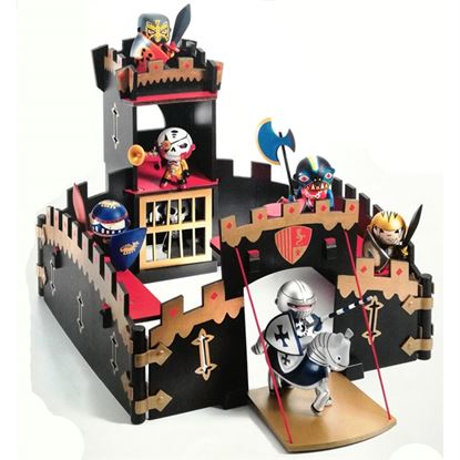 Immagine di castello arty toys