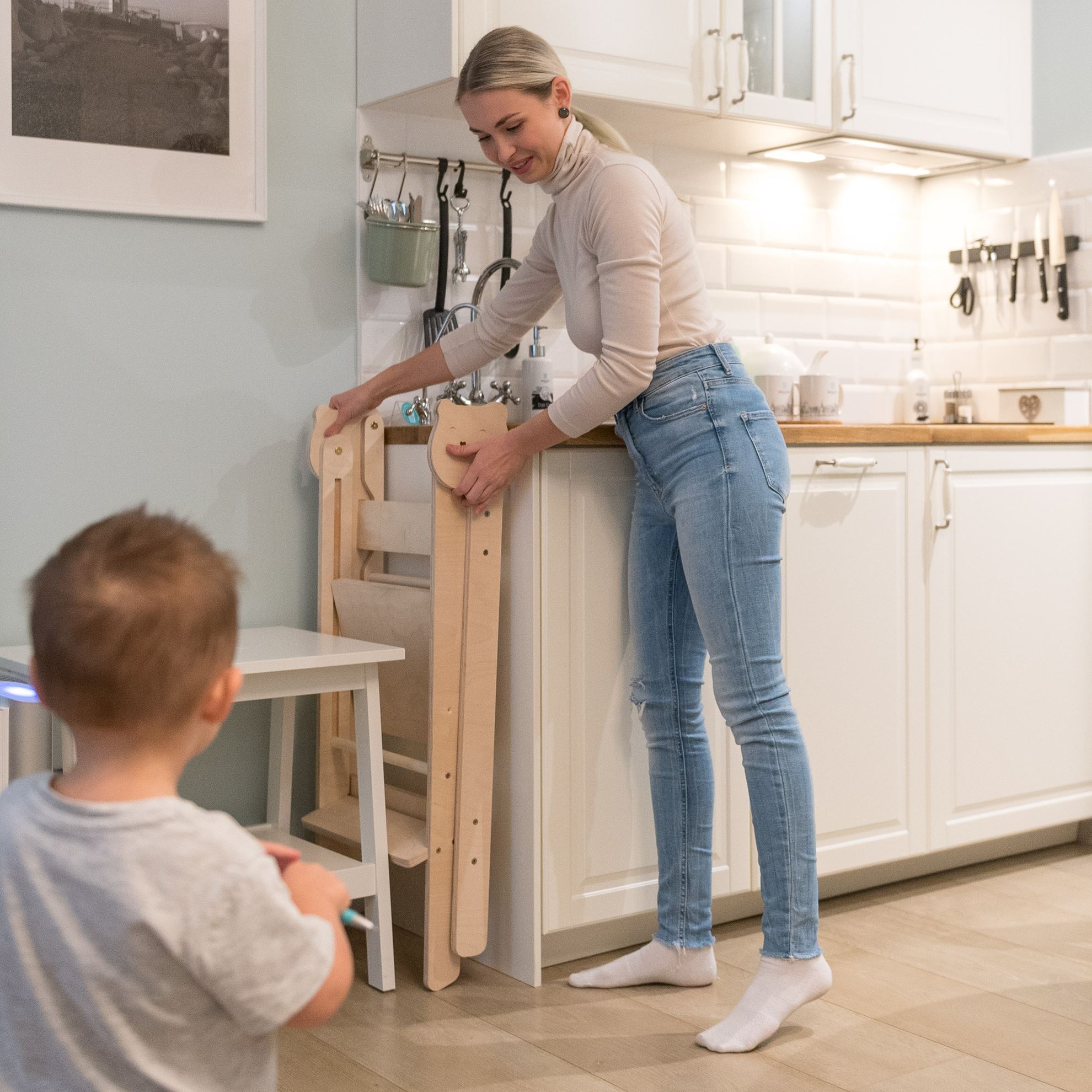Torre Di Apprendimento Montessori Pieghevole 3-in-1 - Con Tavolo Da Disegno Per Bambini Da 18 Mesi - Foto 10